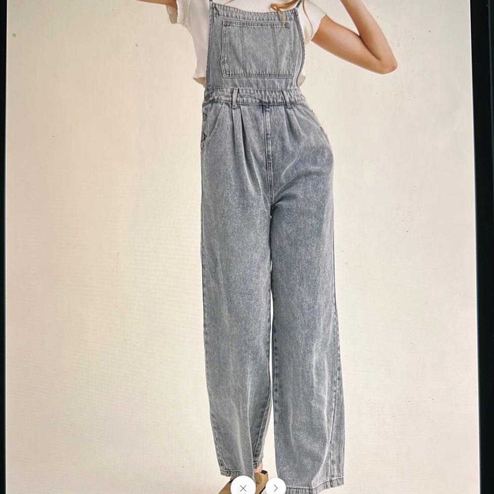 Mable Gretchen Square Neck backless jumpsuit